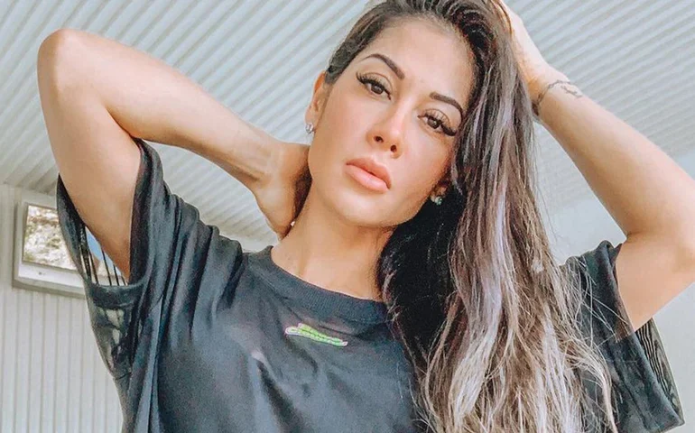 Maíra Cardi visita filha recém-nascida na UTI e lamenta situação: 'não consegui ficar'