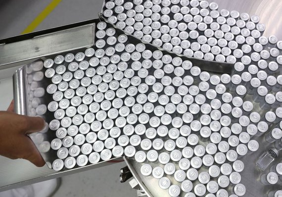 São Paulo vai importar insumo da CoronaVac para crianças de 3 e 4 anos