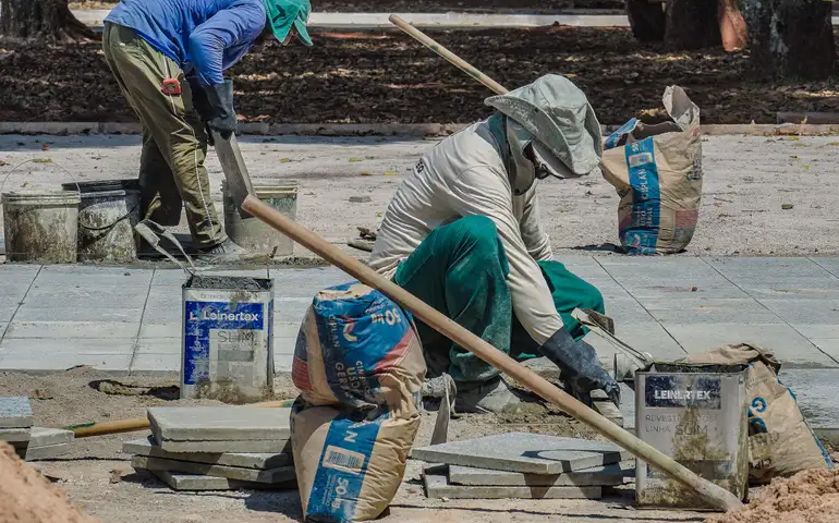 SNIC: vendas de cimento caem 0,3% em novembro; acumulado do ano é de alta de 4%