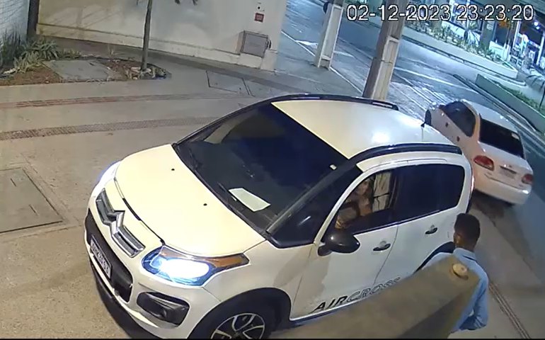 Vídeo completo mostra policial sendo agredido por nutricionista em prédio em Jacarecica