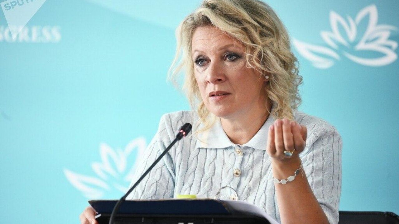 Zakharova afirma que soberania está associada à comunicação digital