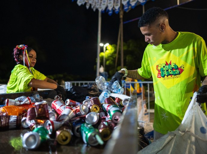 Central recolhe mais de cinco toneladas de recicláveis em três dias do São João Massayó