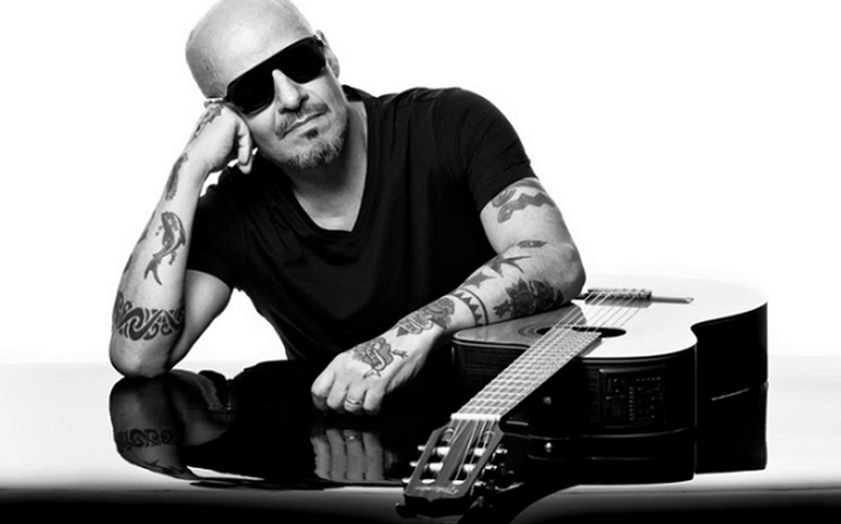 Sérgio Britto, dos Titãs, apresenta novo show solo no Sesc Guarulhos