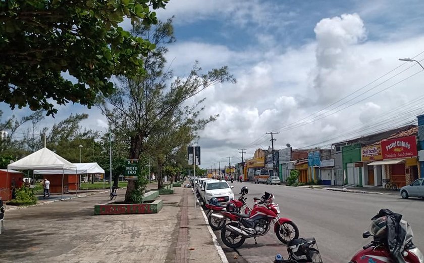 Motorista embriagado colide em ônibus e é preso em flagrante no Prado