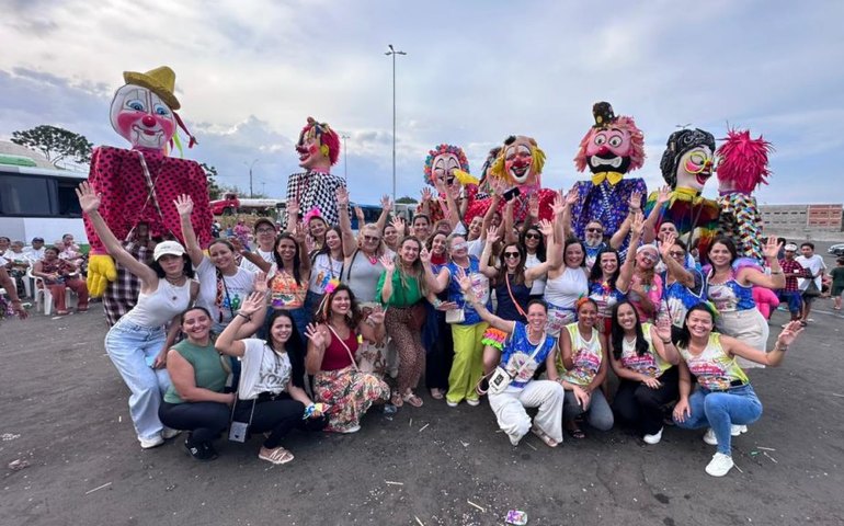 Integração entre gerações marca Carnaval do SCFV em Arapiraca