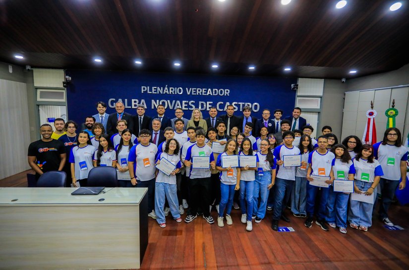 Estudantes visitam a Câmara de Maceió e aprofundam aprendizado sobre cidadania
