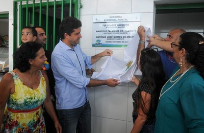 Prefeito entrega terminal do Pontal totalmente reformado