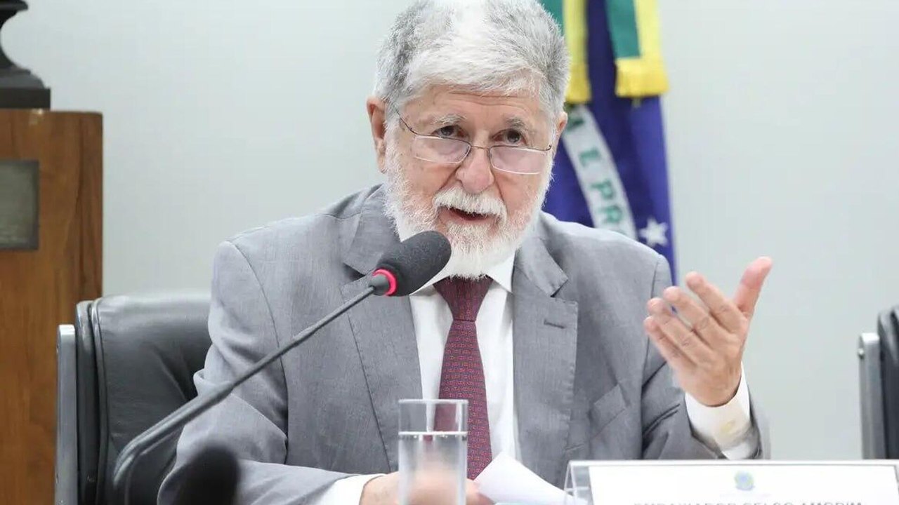 Lula estuda tomar medidas contra Israel, afirma Celso Amorim