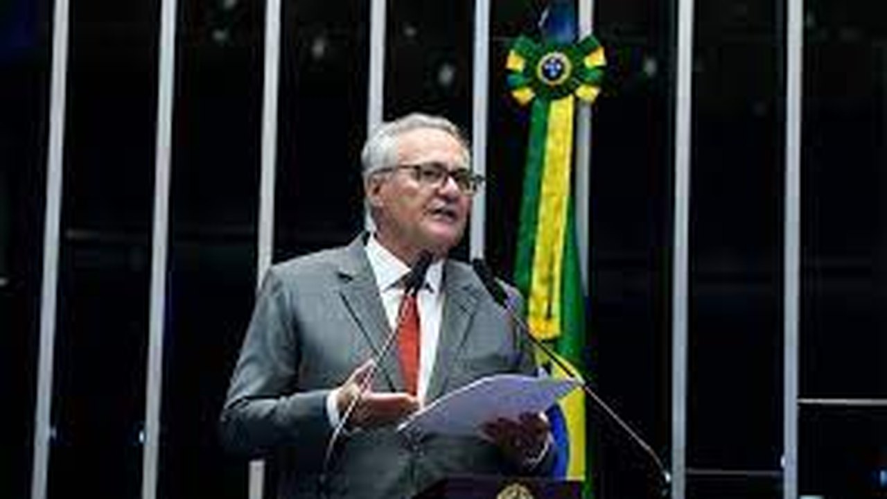 Pesquisa aponta liderança de Renan Calheiros e disputa acirrada entre Alfredo Gaspar e Arthur Lira ao Senado
