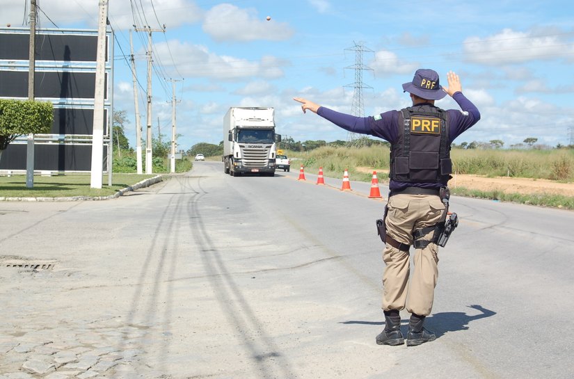 Ação conscientiza motoristas sobre exploração sexual de crianças e adolescentes