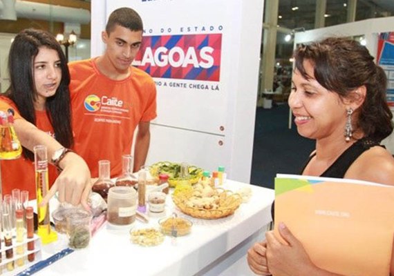 Escolas participam de uma das maiores Feiras de Ciência e Tecnologia do país