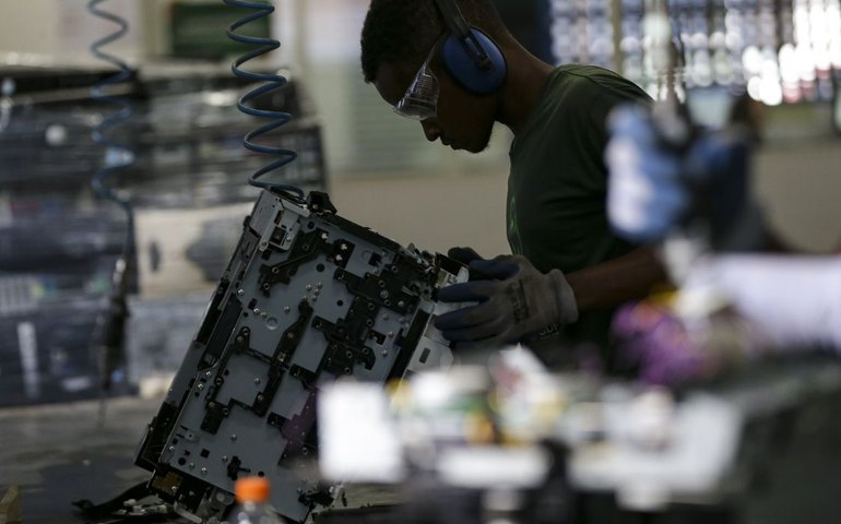 Estudo do Ipea aponta população ocupada nos maiores níveis em dez anos