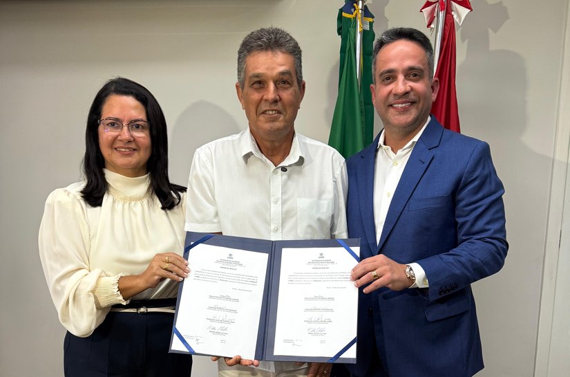 Prefeito de Branquinha e Governador Paulo Dantas assinam ordem de serviço para construção de nova escola