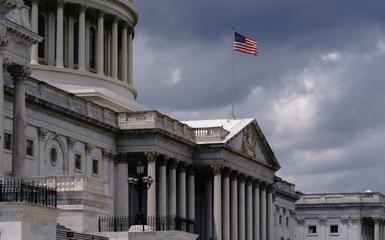 Professor americano critica retórica de superioridade dos EUA