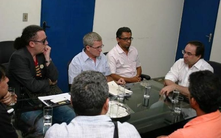 Parceria entre SEE e Uneal fortalece capacitação de professores