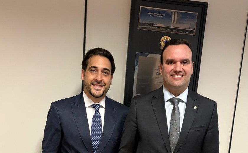 Guilherme Lopes se reúne com o Deputado Luciano Amaral em defesa da Hemodiálise da Santa Casa de Penedo