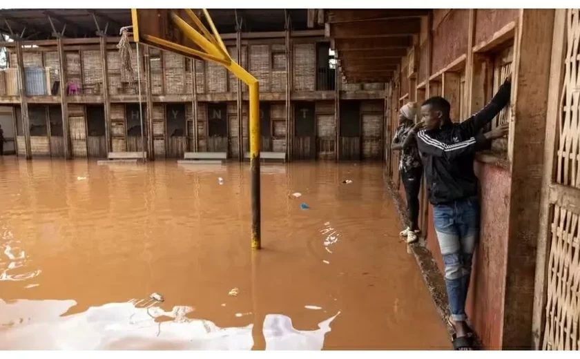 Com fortes chuvas no Quênia, represa desaba e deixa dezenas de mortos