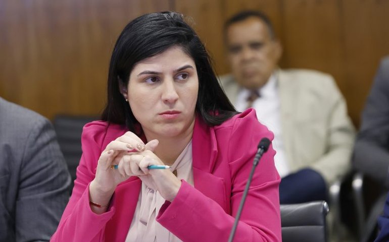 Comissão aprova apoio para parentes e amigos de pessoas em sofrimento psíquico