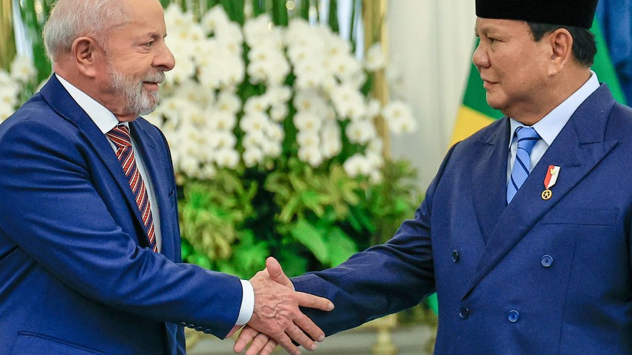 Lula defende uso de moedas locais para comércio Brasil-Indonésia