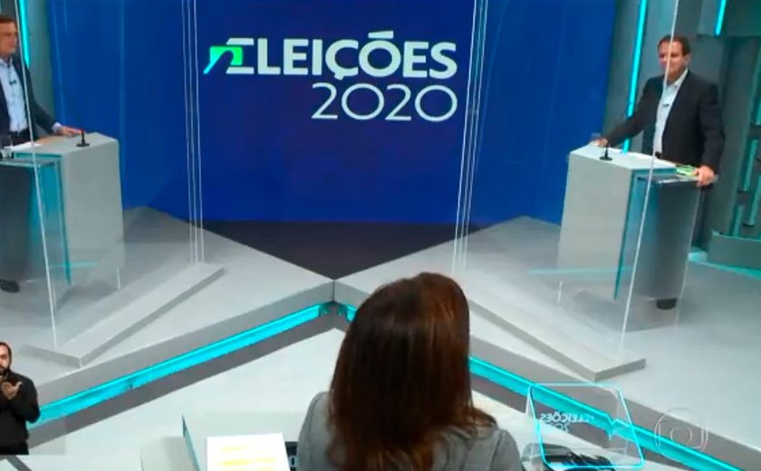 Debate entre Paes e Crivella na Globo tem direitos de resposta em série