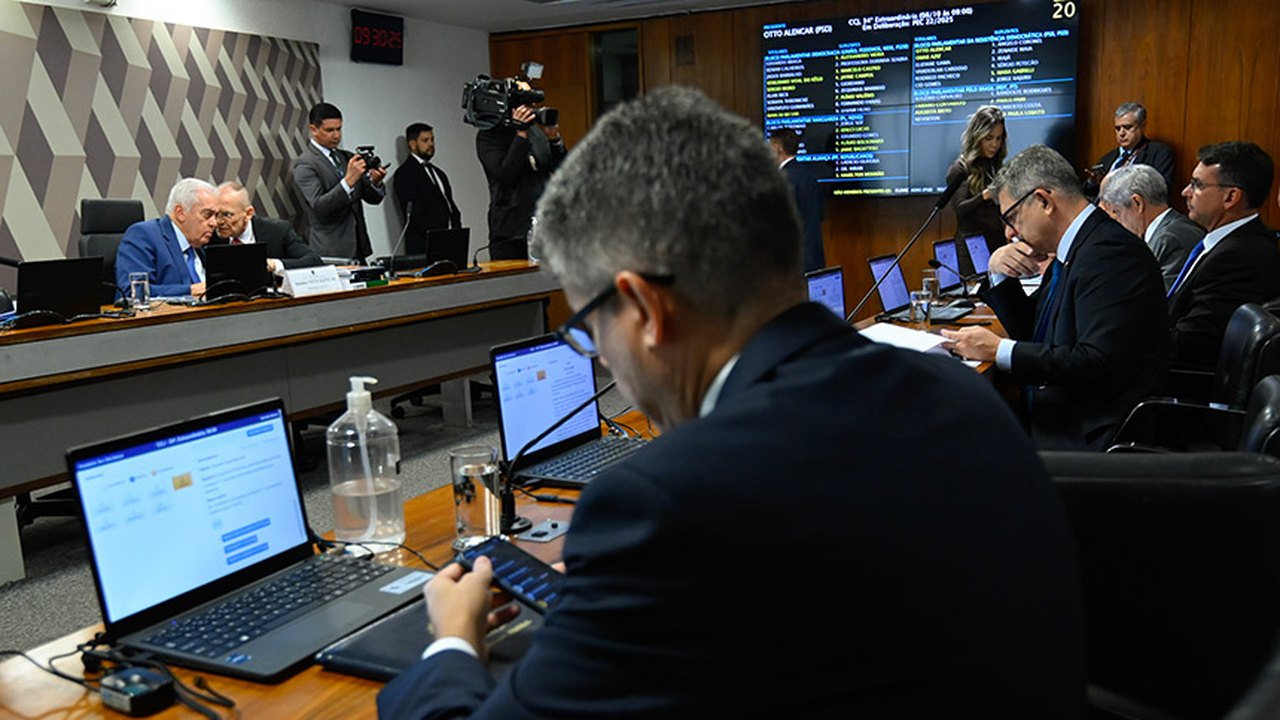 CCJ pode concluir votação da PEC da Segurança Pública nesta quarta