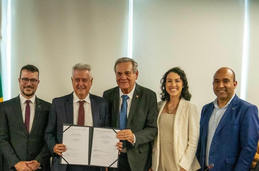 Ronaldo Lessa assina termo de cooperação para fortalecimento de ações socioambientais e econômicas