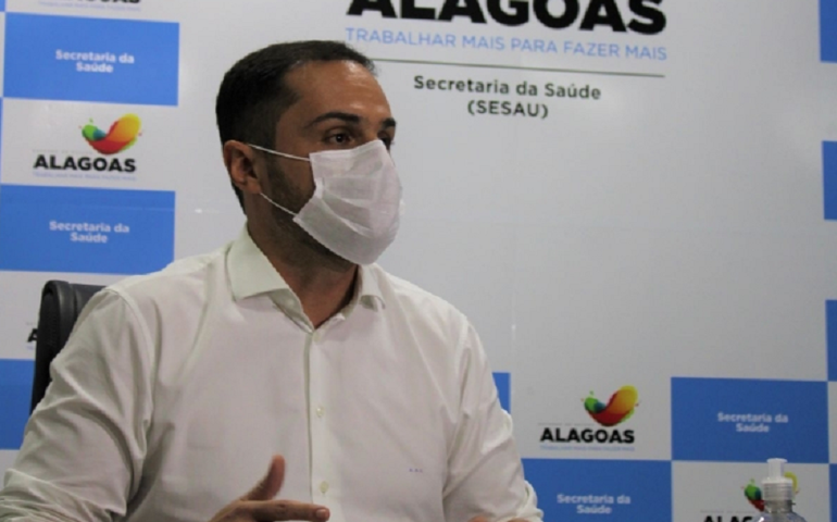 ‘Não adianta ampliar leitos se a população não tiver consciência de seu papel’, alerta secretário