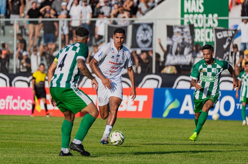 ASA domina, vence Murici por 3 a 0 e garante vaga na final do Alagoano