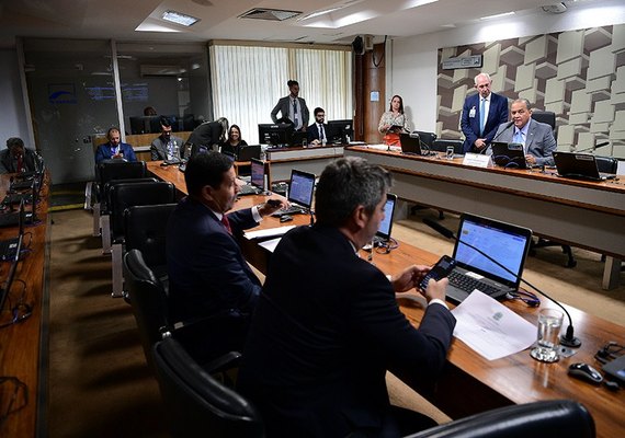 CCDD agenda reunião para analisar renovações de rádios comunitárias