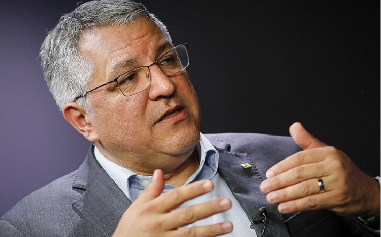 Semana que vem deve ser de agenda interna em Brasília para recuperação (de Lula), diz Padilha