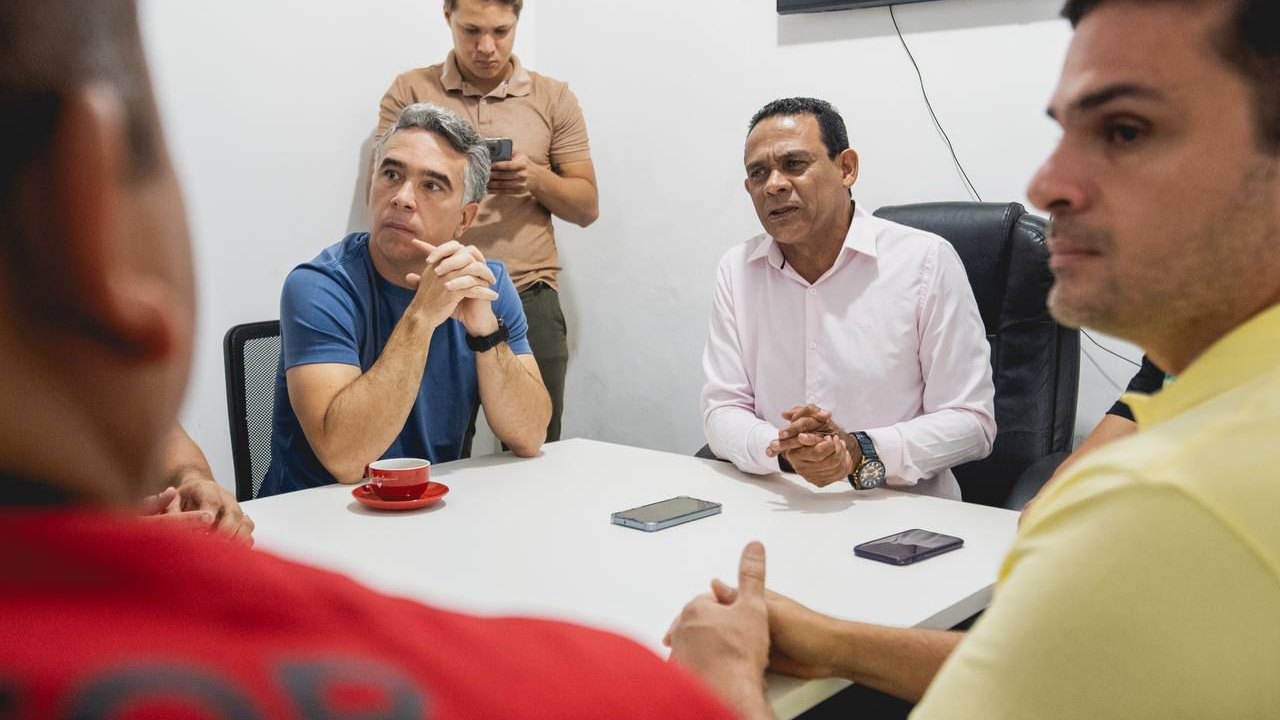 Rafael Brito se compromete a implementar piso salarial dos agentes comunitários e de saúde