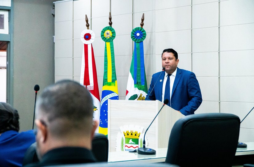 Allan Pierre cobra Secretaria municipal por não convidar vereadores para participar de audiência