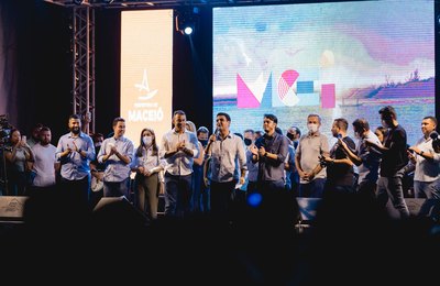 Prefeito JHC comemora Dia do Evangélico com shows no Benedito Bentes