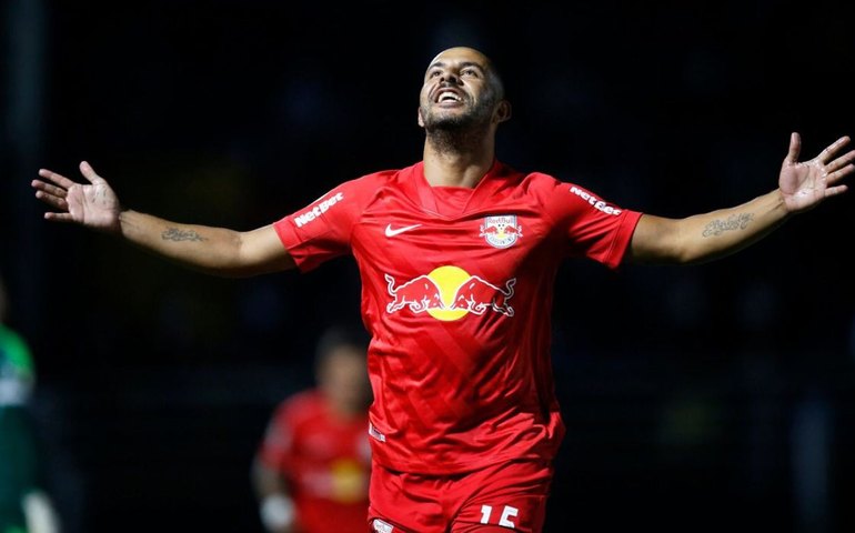 Red Bull Bragantino faz 3 no Fortaleza no Castelão e sobe na tabela do Brasileirão