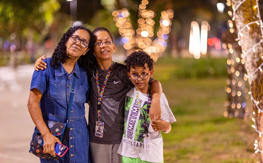 Luzes de Natal e atrações instagramáveis chegam ao Parque Centenário em Maceió