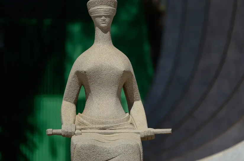 STF: caixa dois pode ser punido como improbidade administrativa