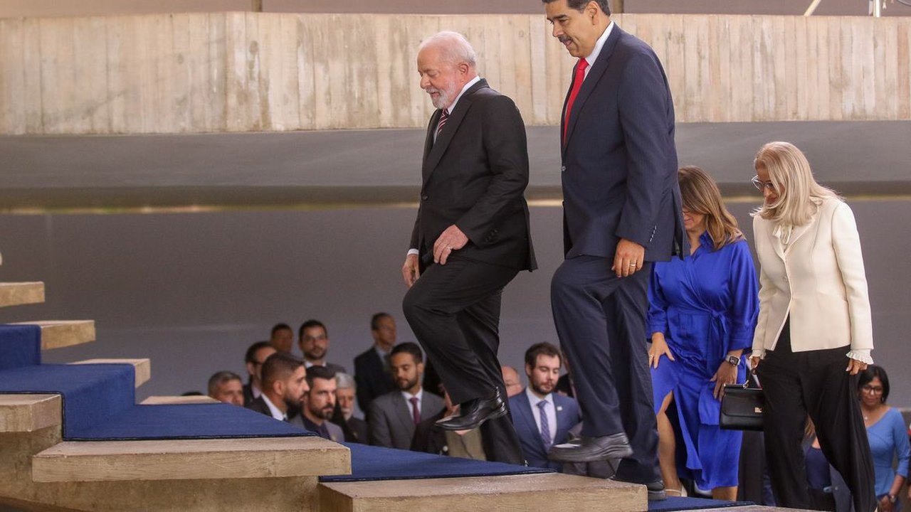 Brasil recebe convite para posse de Maduro