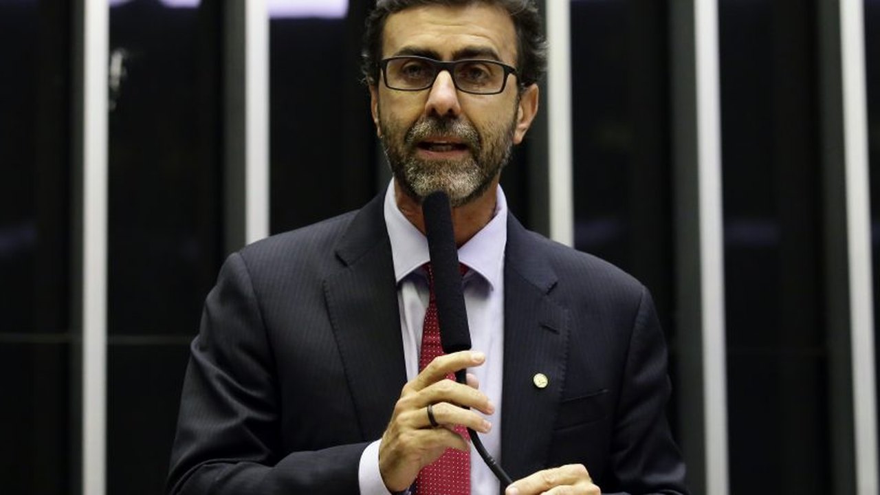 Aliança entre Freixo e César Maia no Rio incomoda Eduardo Paes