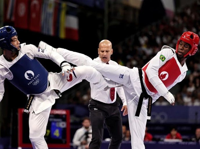 Henrique Marques, beneficiário do programa Bolsa Atleta, é campeão mundial de taekwondo na categoria até 80kg