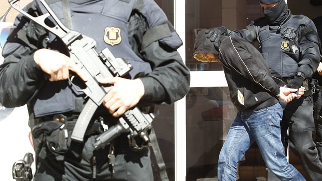 Espanha prende onze suspeitos de terrorismo na Catalunha