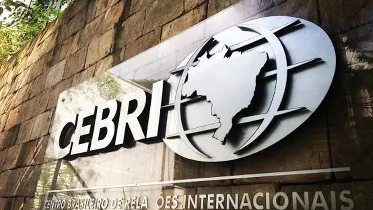 Cebri considera injustificada revogação de visto diplomático de embaixadora