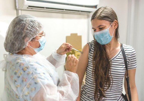 Campanha de vacinação contra HPV começa nas escolas de Maceió nesta segunda-feira