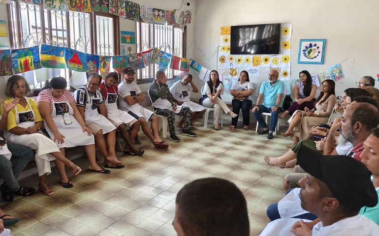 CAPS de Penedo vai concluir Projeto Nise em Cores e Formas com pintura mural às margens do rio São Francisco