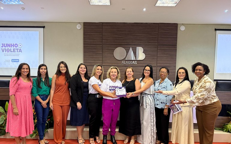 Secretaria da Pessoa com Deficiência marca início do Junho Violeta com iluminação do Museu Palácio e premiação de iniciativas para pessoas idosas