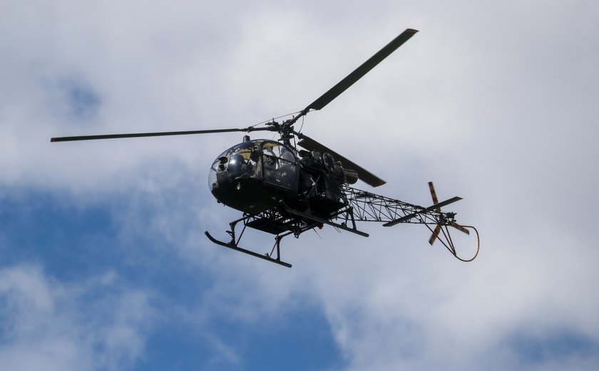 Oito tripulantes de helicóptero que caiu no Equador são encontrados mortos