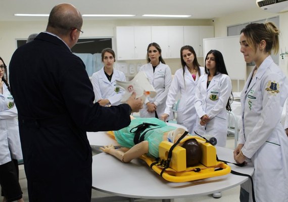 Centro Acadêmico de Medicina realiza evento voltado para a prática da profissão