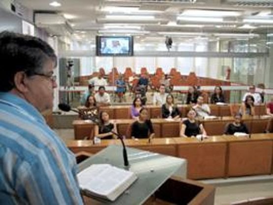João de Deus em foto de arquivo de agosto de 2007, em culto na TV Câmara da PB