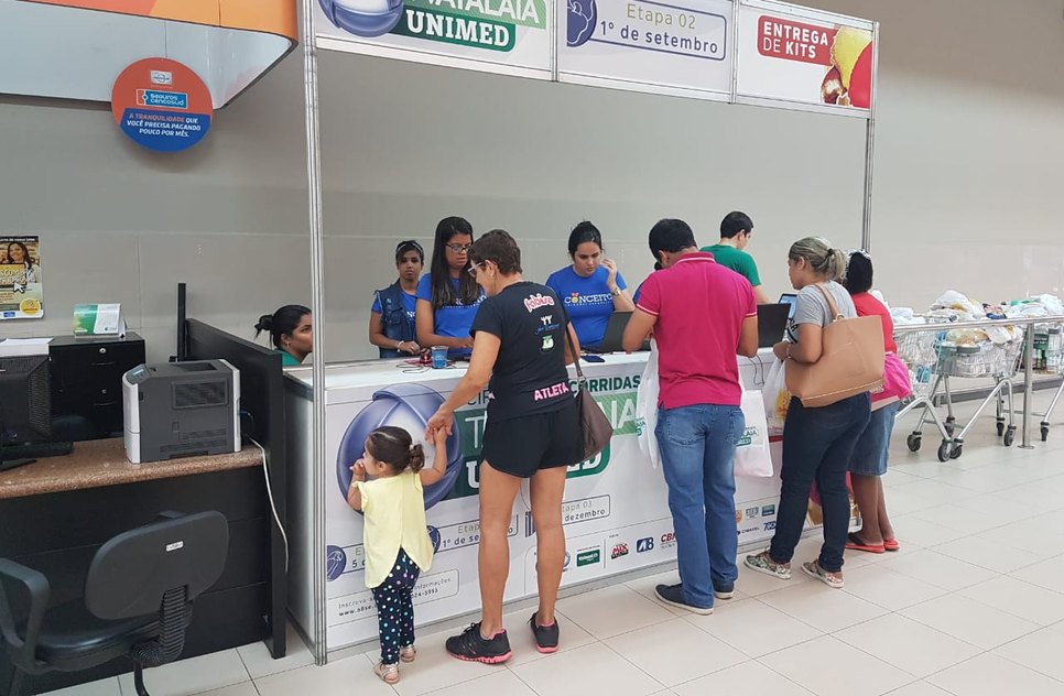 Entrega Kit / Foto: Fredson Navarro