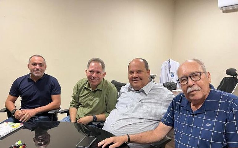 Provedor do Santa Rita reúne-se com Secretário de Saúde de Alagoas