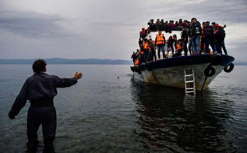 Europa recebeu mais de 700 mil migrantes pelo Mediterrâneo em 2015